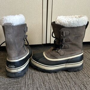 Men’s size 7 Sorel caribou boots